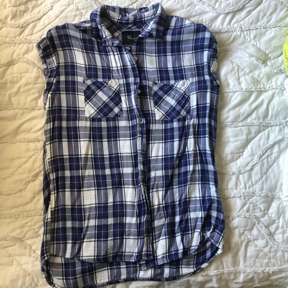 Short sleeve blue plaid top